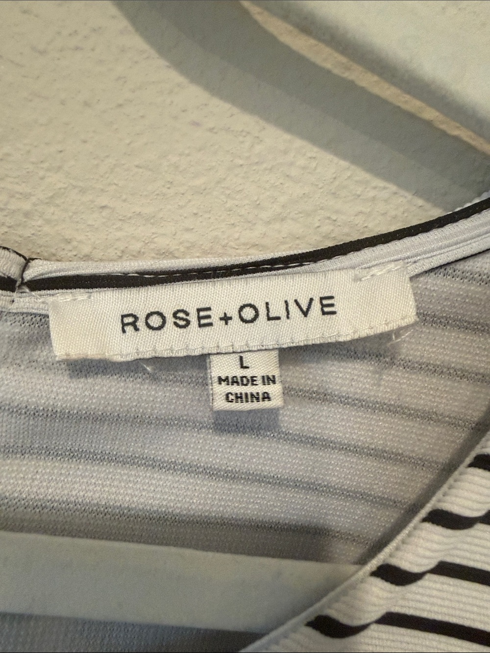 Rose & Olive black and white striped short-sleeve top - Picture 4 of 6